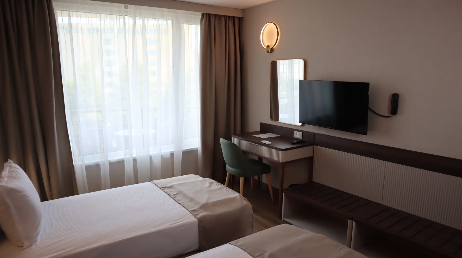Zimmer mit zwei Einzelbetten